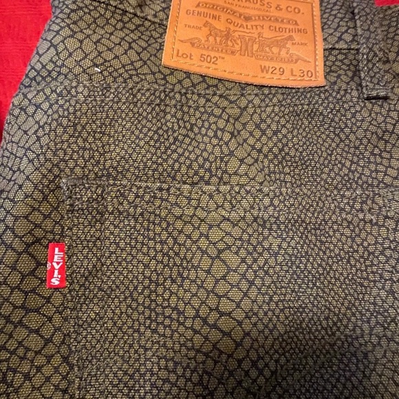 New Levi’s 502 Taper Men Jeans - Picture 7 of 8